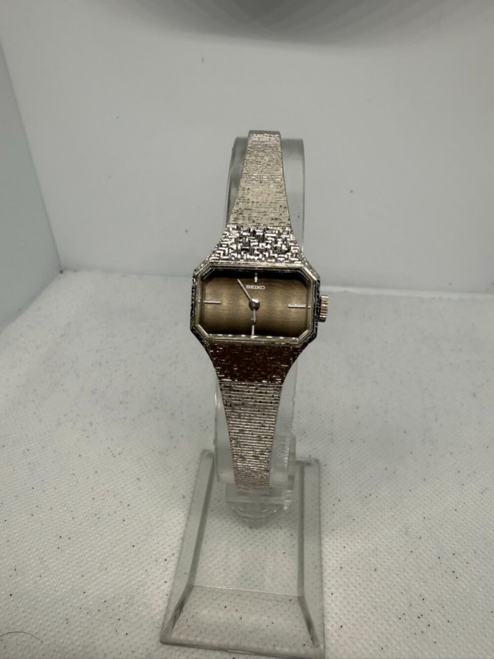 Vintage Seiko 1970s Mechanical Bangle Watch Gradient Dial 17 Jewels 21mm